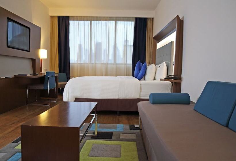 سوییت سوپریور, Novotel Panama City