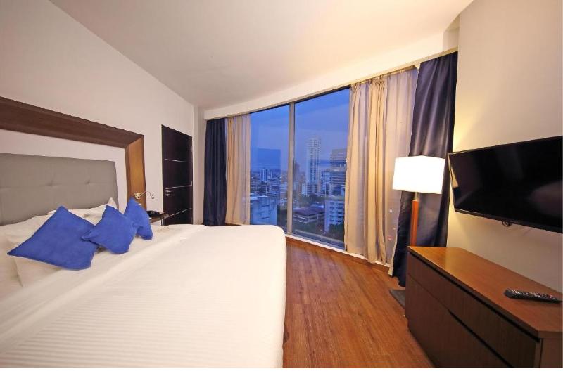 سوییت سوپریور, Novotel Panama City