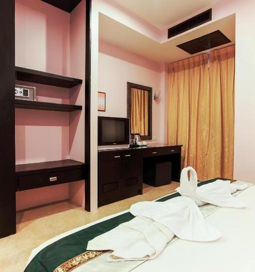 اتاق سوپریور سه تخته, U Sabai Living