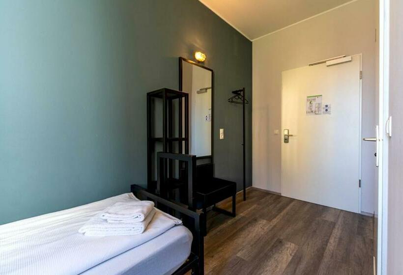 اتاق استاندارد یک نفره, a&o München Laim