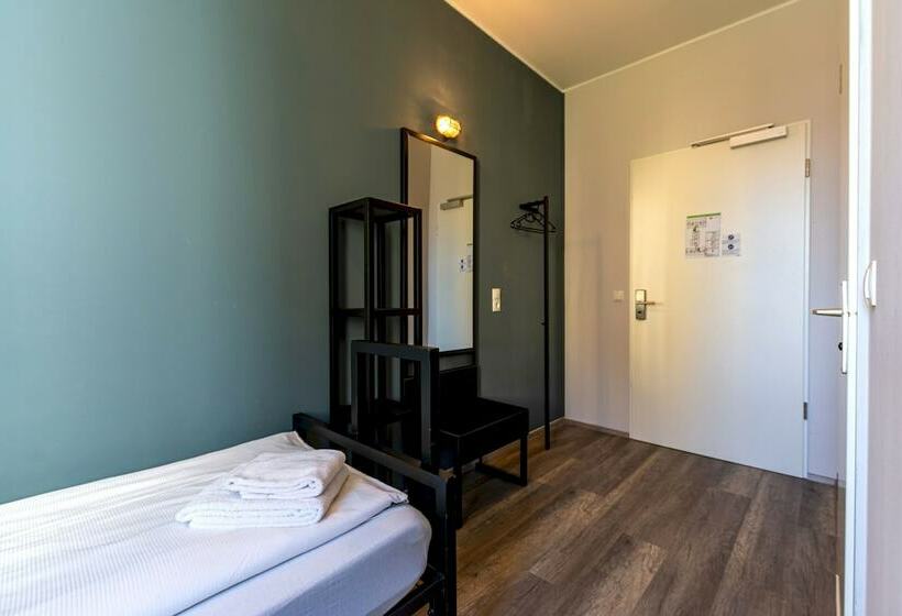 Standard Single Room, A&o Munich Laim