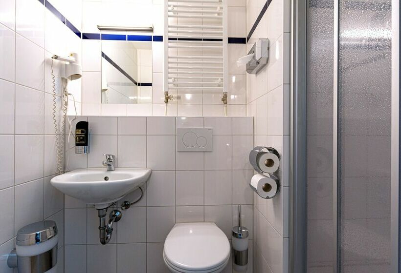 اتاق استاندارد یک نفره, a&o München Laim