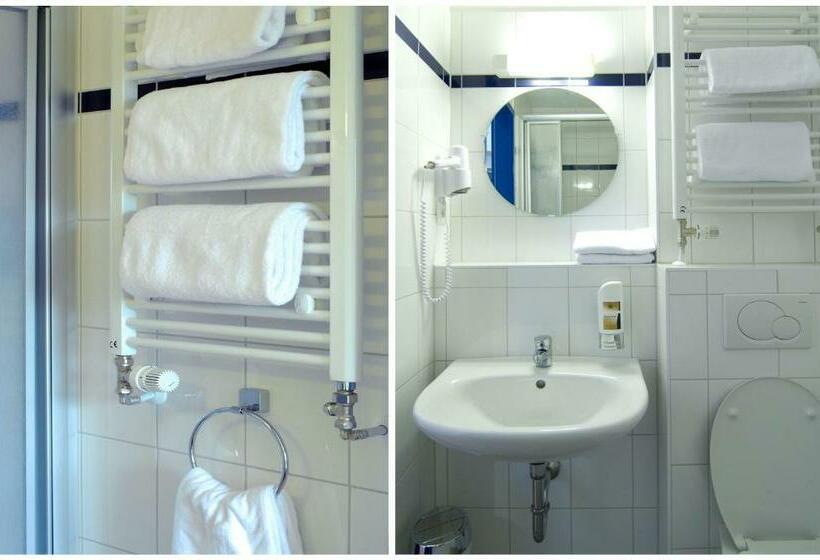 اتاق استاندارد سه نفره, a&o München Laim