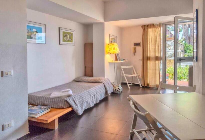 آپارتمان 1 خوابه با چشم‌انداز باغ, Casa Rossa