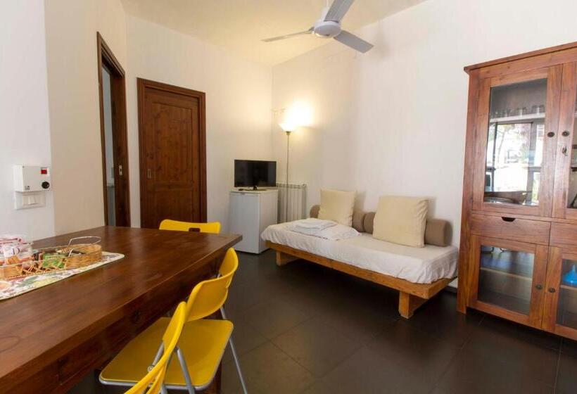 آپارتمان 1 خوابه با چشم‌انداز باغ, Casa Rossa