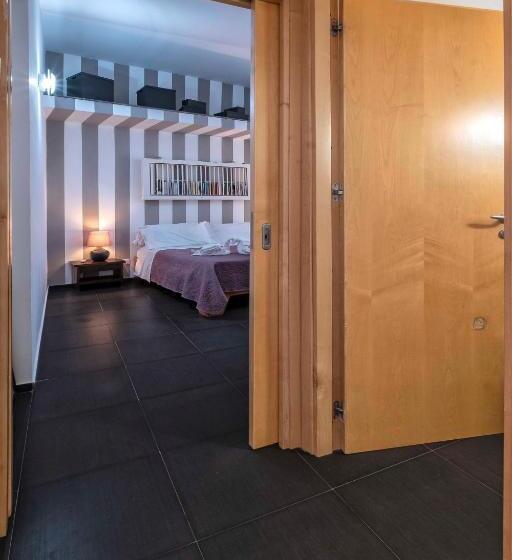 3 Bedroom Apartment Pool View, Casa Rossa