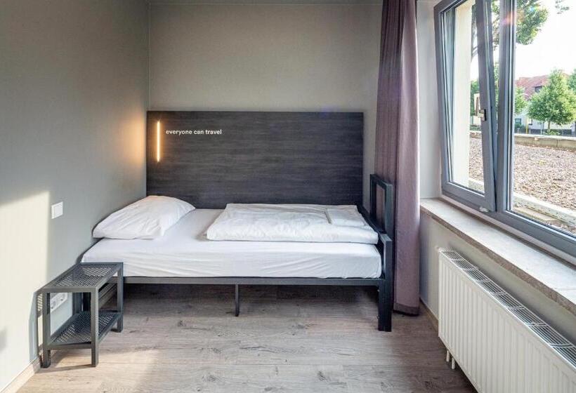 اتاق استاندارد یک نفره, a&o Weimar