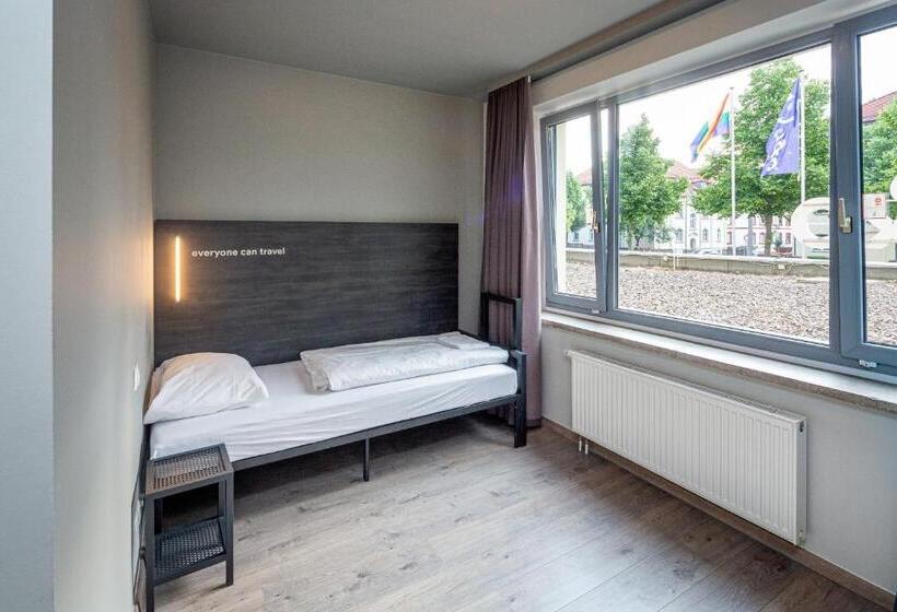 اتاق استاندارد یک نفره, a&o Weimar