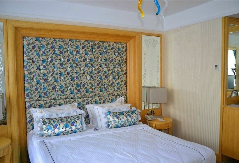 اتاق سوپریور با چشم‌انداز دریا, Swissôtel Living Bodrum