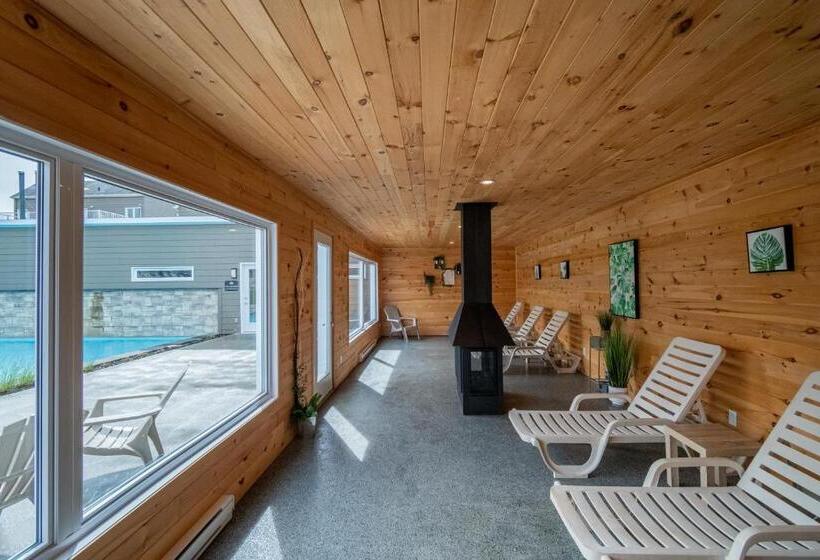 1 Bedroom Chalet, Condos Vacances Msa Avec Piscine Et Spas Ouverts à L Année Inclus