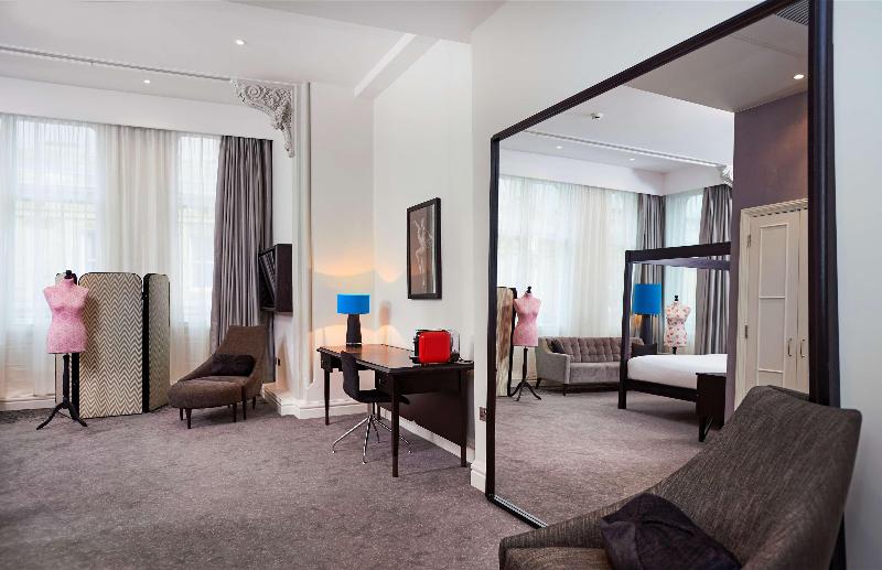 سوئیت جونیور با تخت بزرگ, Doubletree By Hilton Hotel & Spa Liverpool