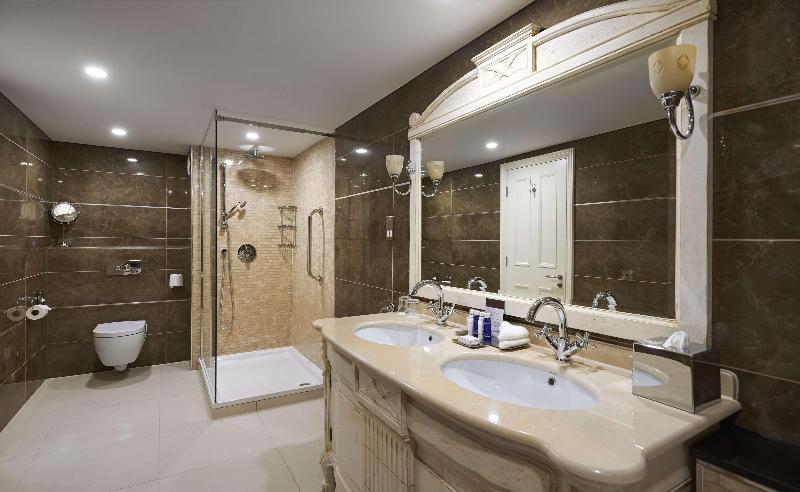 سوئیت با تخت بزرگ, Doubletree By Hilton Hotel & Spa Liverpool