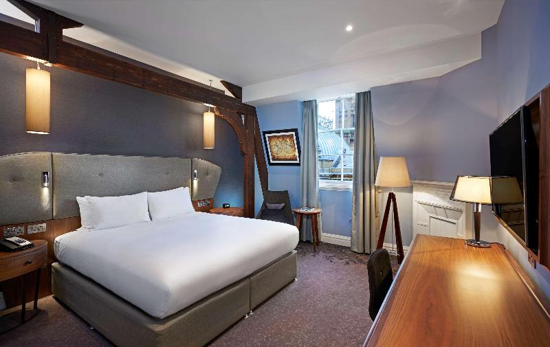 اتاق سوپریور با تخت بزرگ, Doubletree By Hilton Hotel & Spa Liverpool