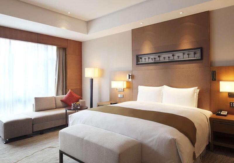 Deluxe Suite King Bed, Doubletree By Hilton Hotel Jiaxing
