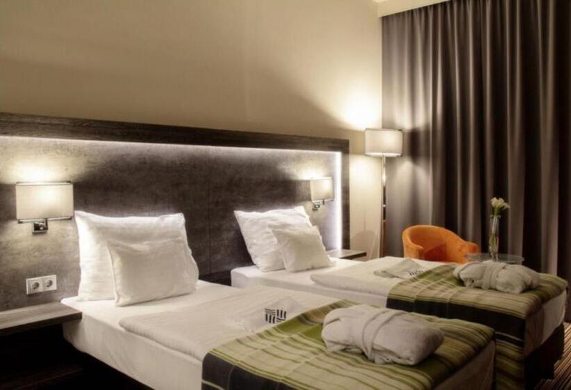 اتاق سوپریور خانوادگی, Eto Park Hotel Business & Stadium