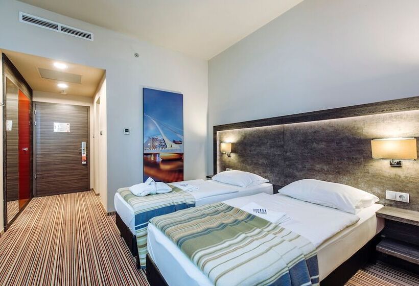 اتاق سوپریور, Eto Park Hotel Business & Stadium