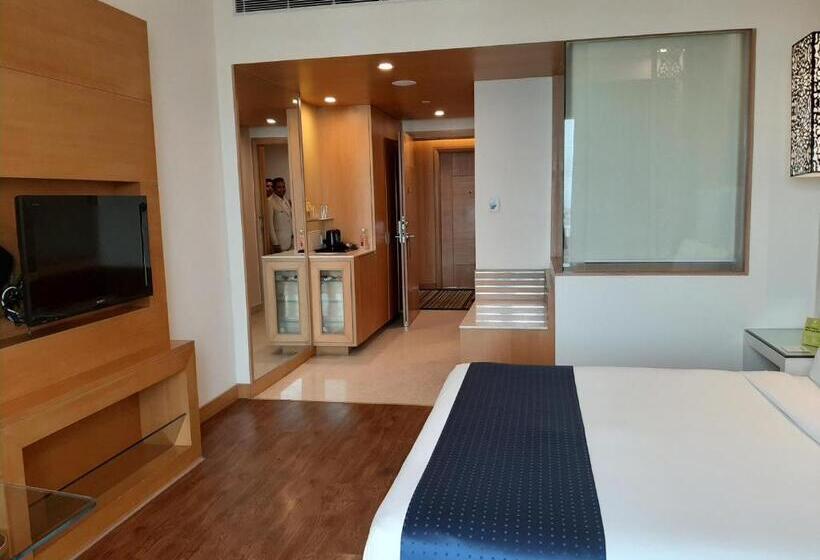اتاق لوکس با تخت بزرگ, Holiday Inn Amritsar Ranjit Avenue By Ihg