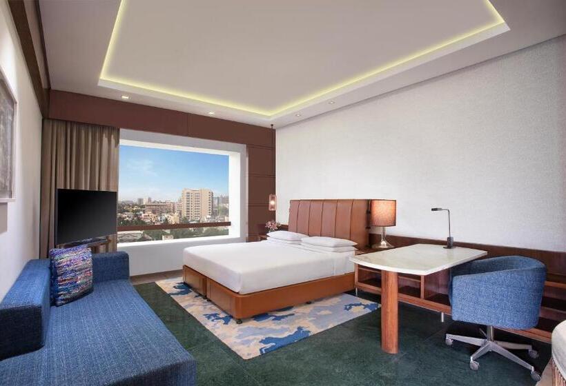 带大床的俱乐部房间, Hyatt Regency Chennai