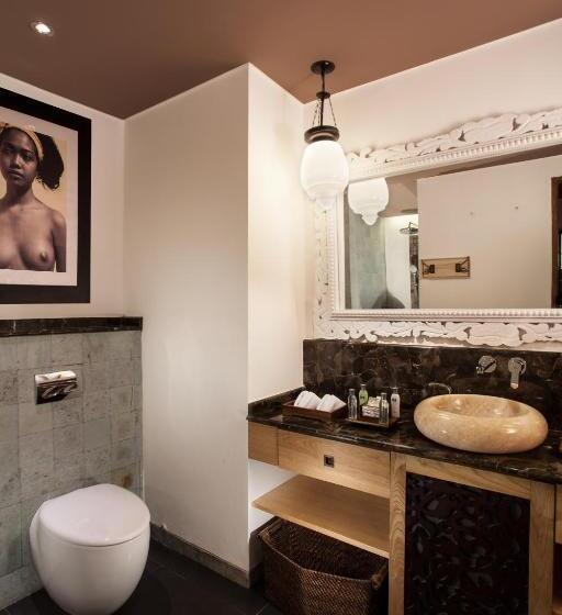 سوئیت پریمیوم, Kejora Suites