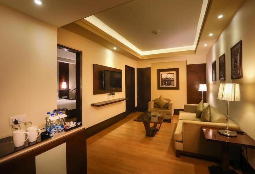 Suite, Radisson Blu  Chennai City Centre