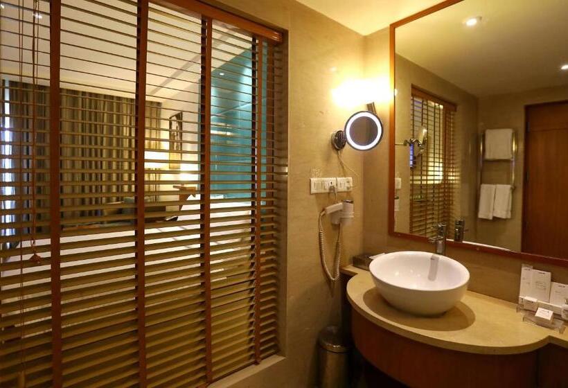 اتاق کلاس بیزنس, Radisson Blu Hotel Chennai City Centre