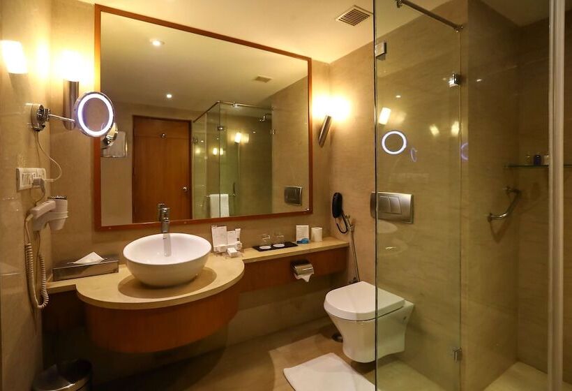 Habitación Deluxe, Radisson Blu  Chennai City Centre