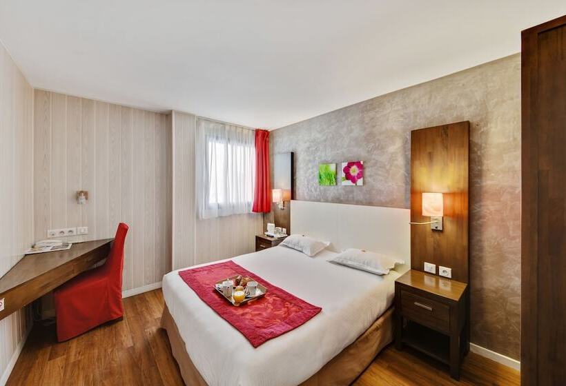 اتاق استاندارد سه نفره, Paris Pacific Paris Villejuif  Pres Du Metro L Hay Les Roses Ligne 14   Direct Paris Aeroport Orly E