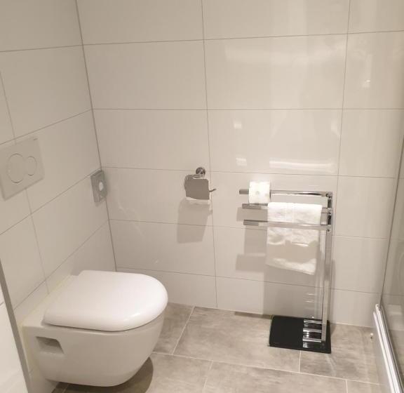 اتاق لوکس, Waldblick Bsr Mit Kostenlose Bonuskarten Für Schifffahrten, Thermen, Museen Ab 2 Nächte