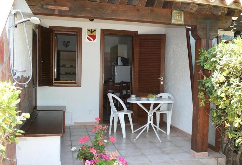 استودیوی استاندارد, Porto Ottiolu Resort