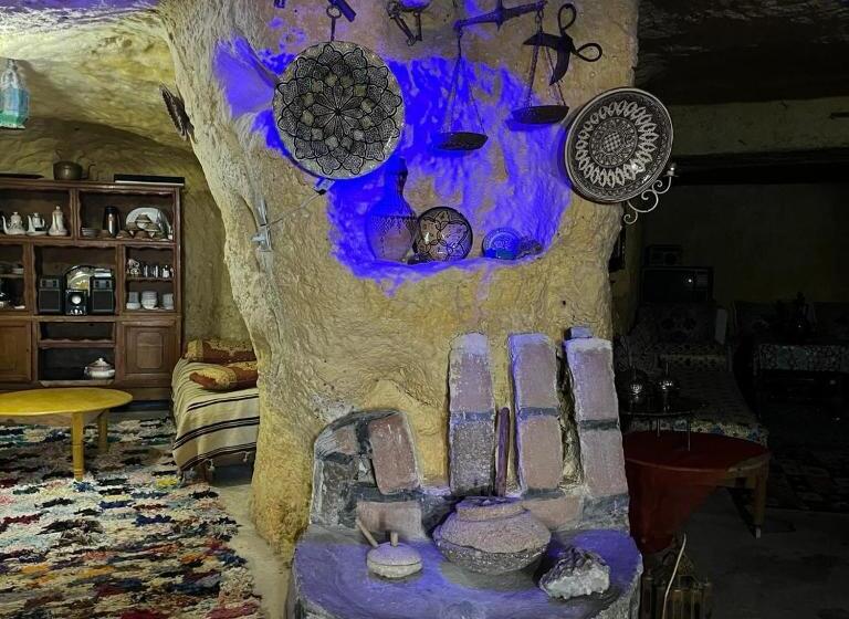 آپارتمان 1 خوابه, Grotte Thami