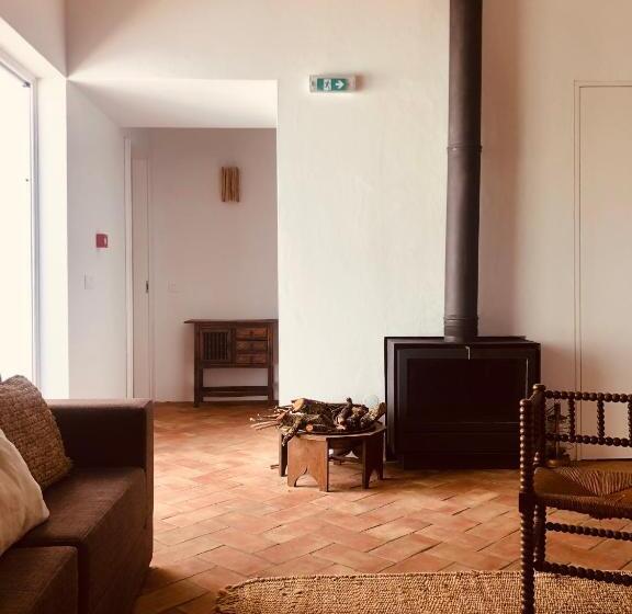 ویلای یک اتاق خوابه با استخر شنا, Herdade De Alagães