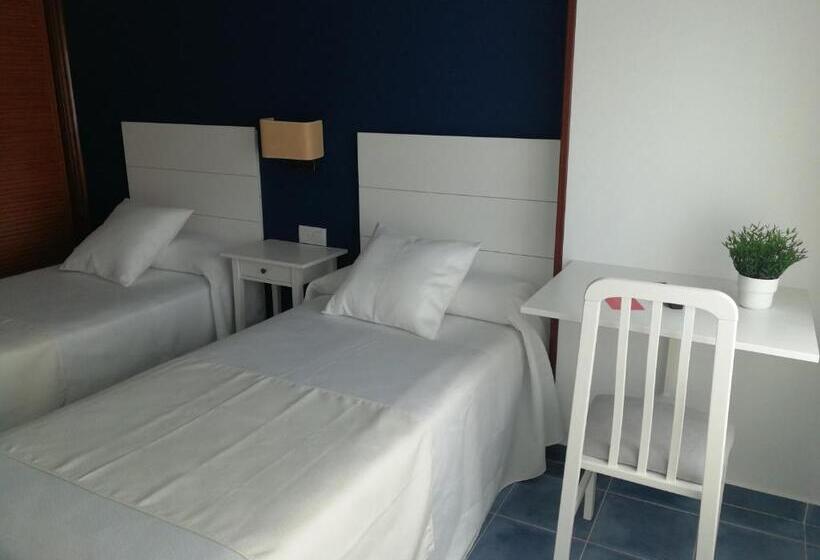 اتاق اکونومی, Pension Casa Julio