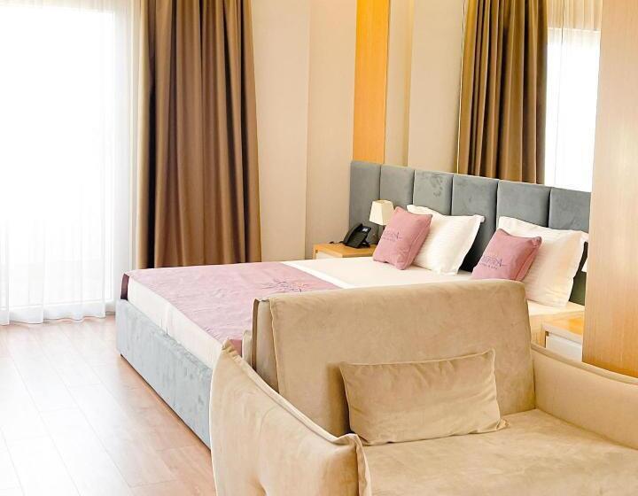 سوییت جونیور, Amfora Hotel & Spa