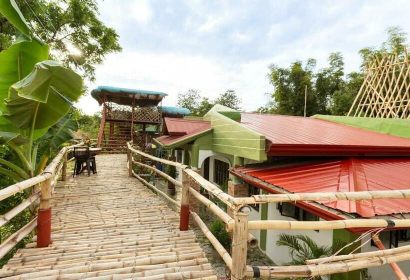 بنگله خانوادگی, Smyleinn Farm