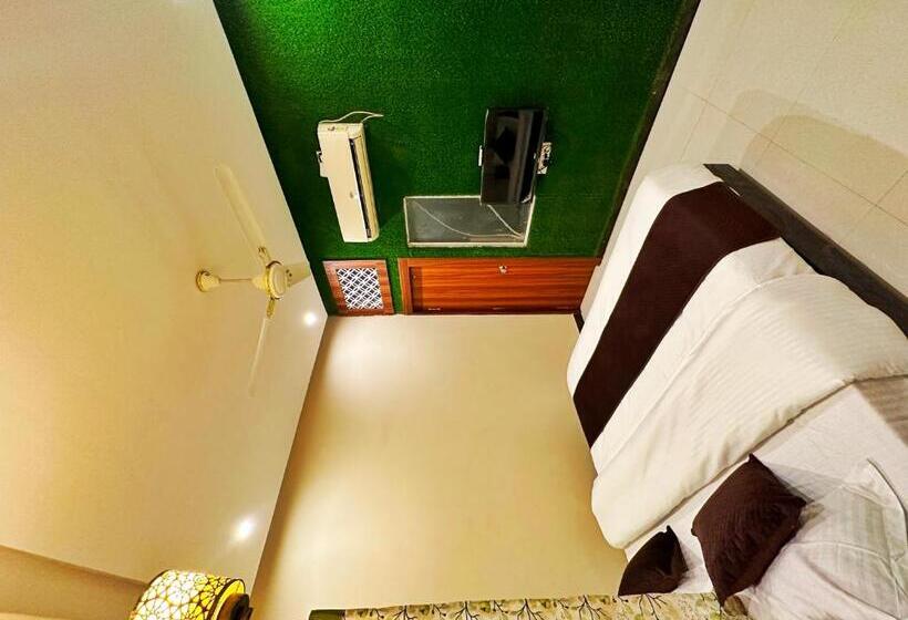اتاق استاندارد, The Galaxy Near Udaipur Airport