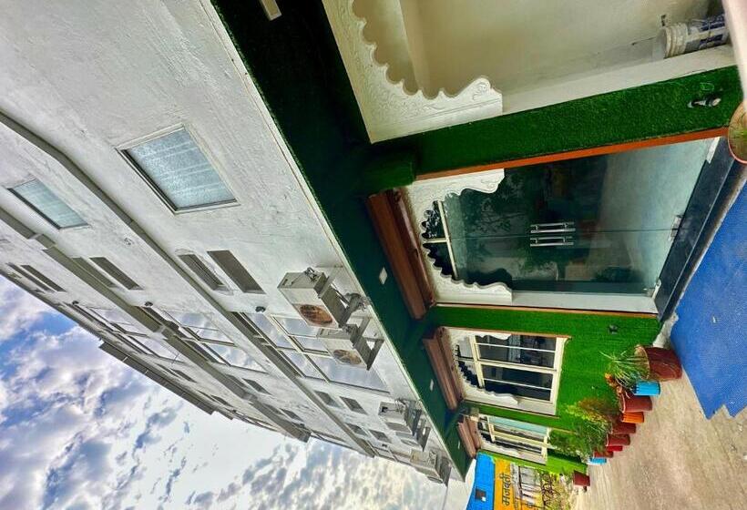 اتاق استاندارد, The Galaxy Near Udaipur Airport