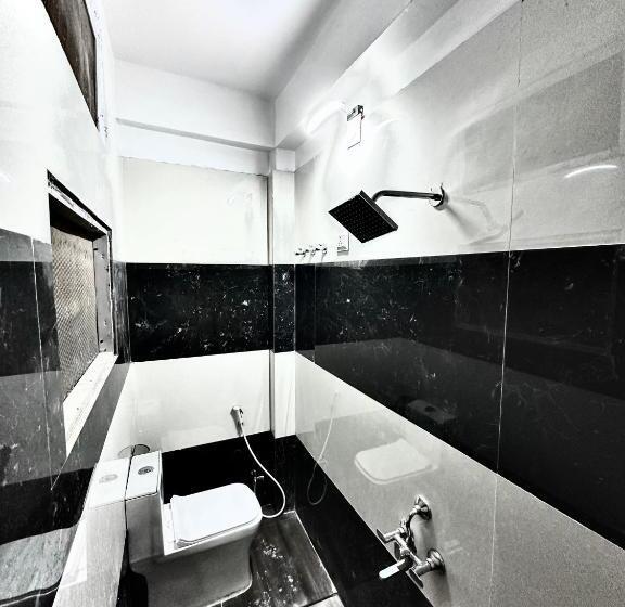 اتاق لوکس, The Galaxy Near Udaipur Airport