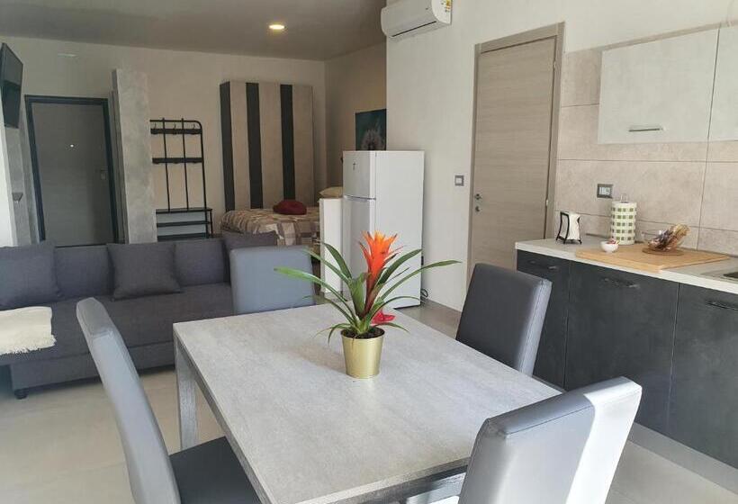 اتاق لوکس, Setteabbracci Suite & Apartments
