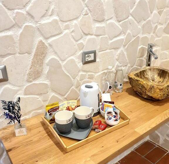 اتاق استاندارد با وان آب گرم, Setteabbracci Suite & Apartments