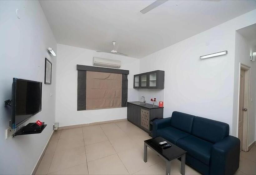 اتاق لوکس, Stayeasy Tiruvanmiyur
