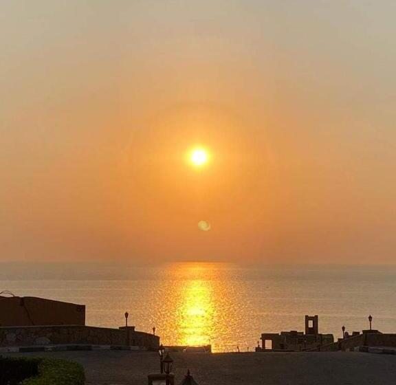 کلبه ییلاقی, Stella Di Mare Sea View   Amazing Two Bedrooms Standalone Chalet   Families Only