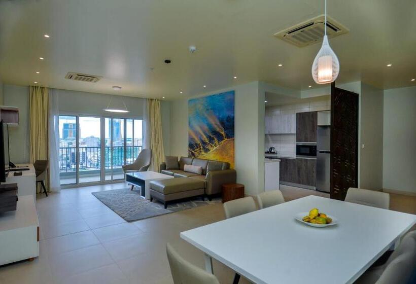 آپارتمان 2 خوابه, Aura Suites