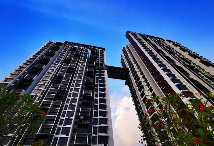 سوییت لوکس, Astetica Residences @ Seri Kembangan