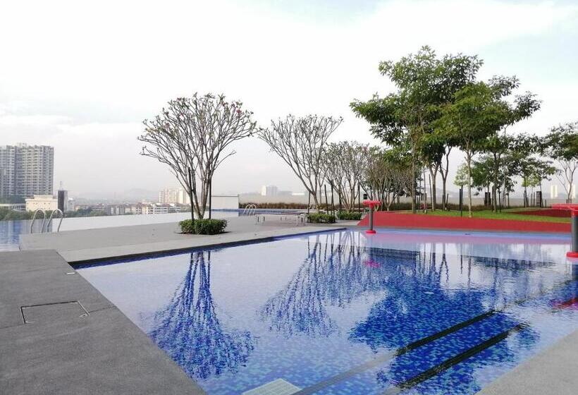 سوییت لوکس, Astetica Residences @ Seri Kembangan