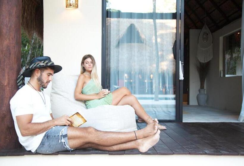 سوییت لوکس, Magic Xcacel Tulum