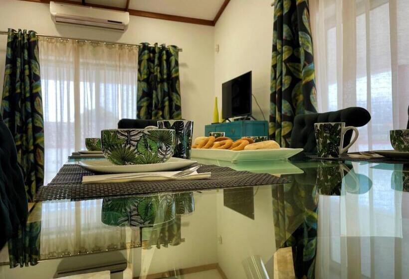 خانه 2 خوابه, Chalé D Angra Guest House