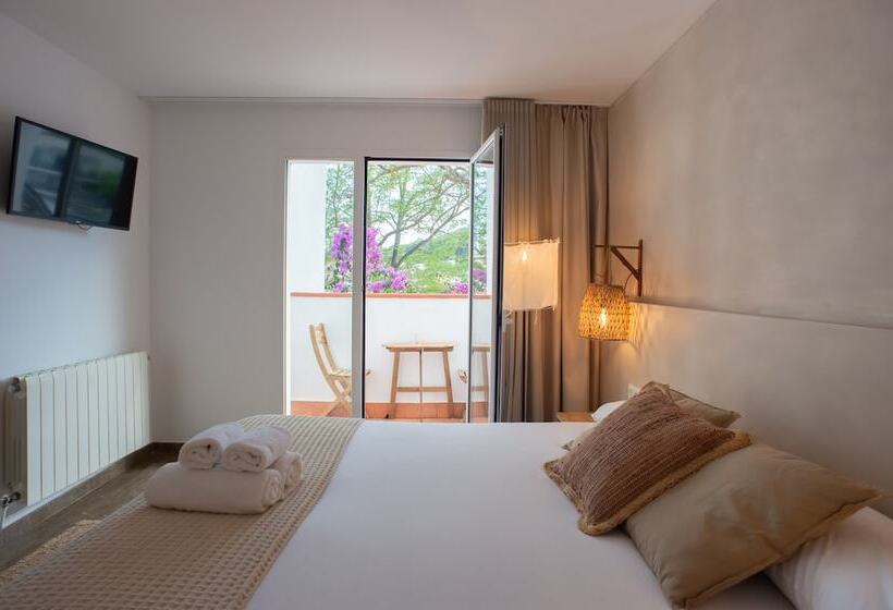 חדר משפחתי, Hostal Es Niu De Tamariu