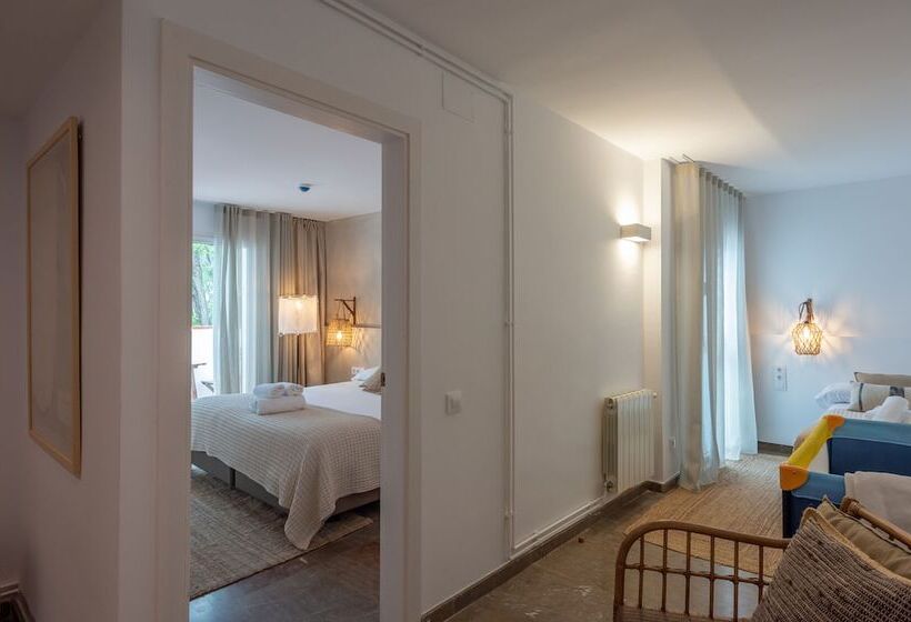 חדר משפחתי, Hostal Es Niu De Tamariu
