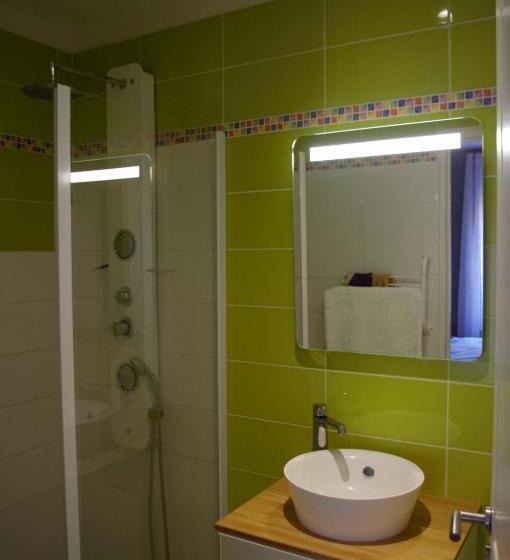 اتاق استاندارد, La Maison De L Artiste   Chambres D Hôtes à Verdun   Avec Jacuzzi