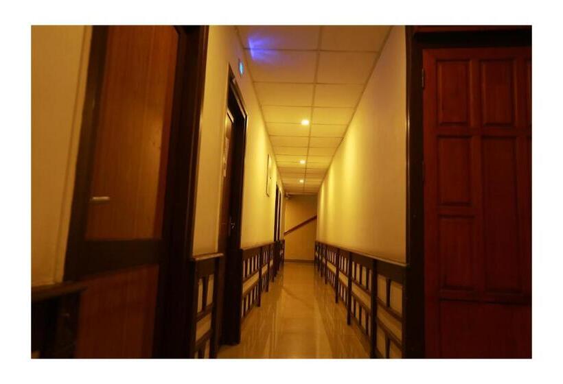 استودیو استاندارد با بالکن, Corridor Calicut Airport